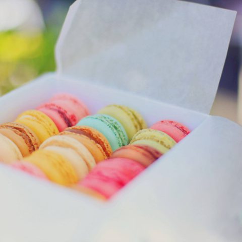 macarons-2179198_1920